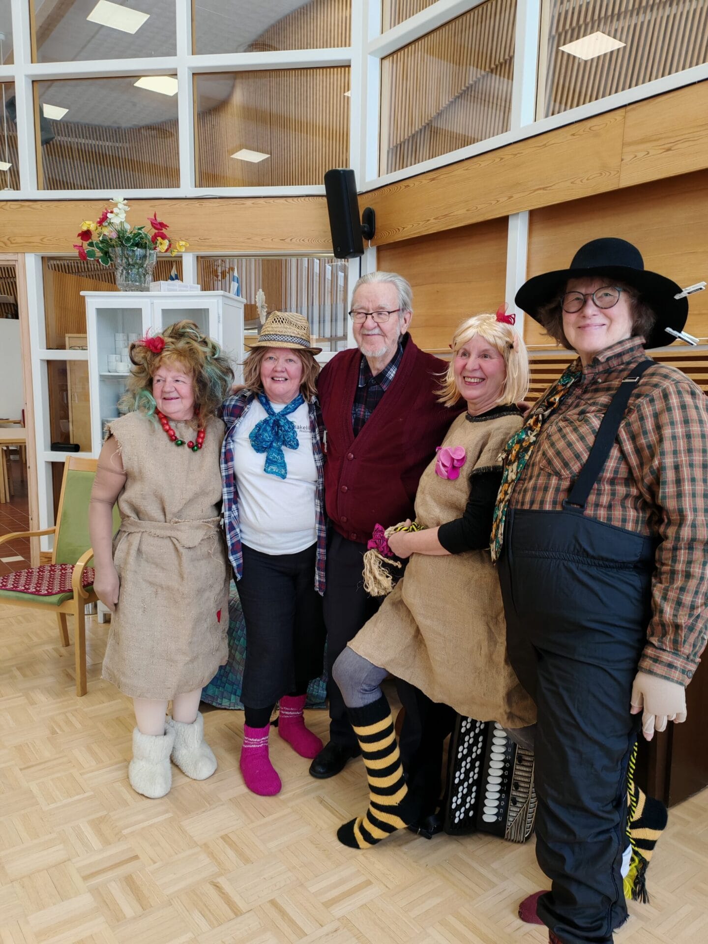 Eläkeliittolaiset esittivät ohjelmaa Vaarinsaaressa